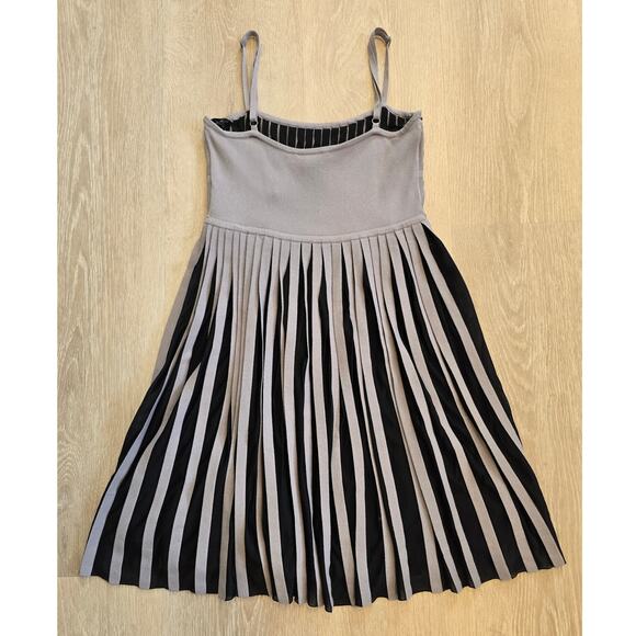 Bebe Y2K Striped Mini Dress Size M Beige Black Spaghetti Strap Club - Picture 2 of 4